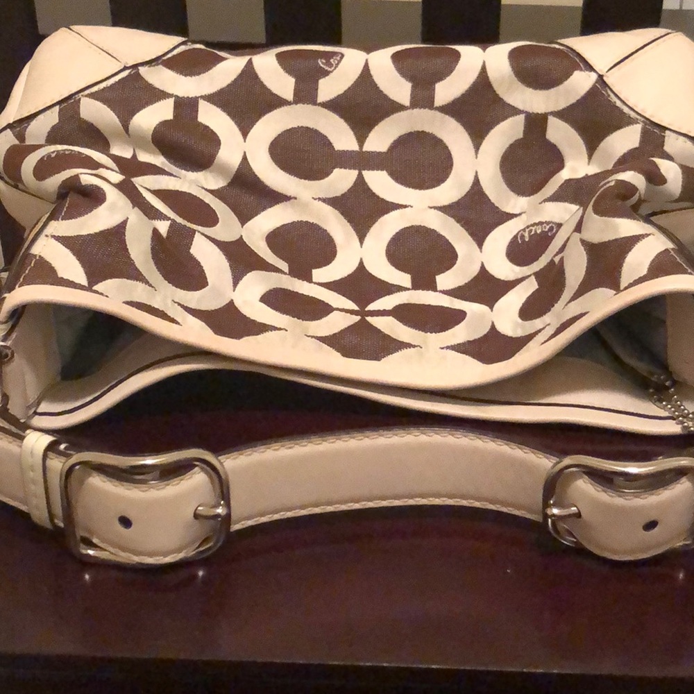 Coach signature brown/cream hobo purse - Picture 5 of 7